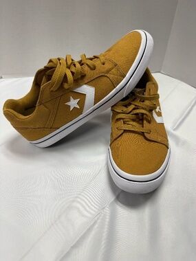 Converse All Star Unisex Sneakers Retro Shoes - Mens 11.5 - Women 13.